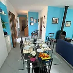 Allegra 아파트